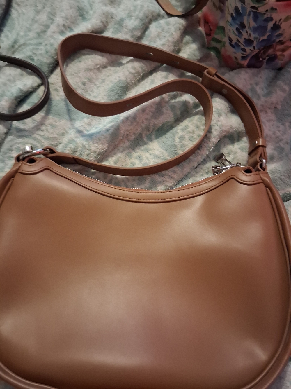 Classic Tan Leather Crossbody Bag - Women's Shoulder Purse